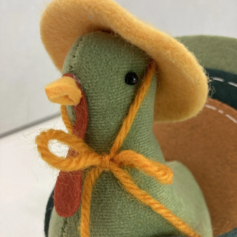 Target Bullseye 2022 Felt Fabric Turkey Green Shaded Hat Thanksgiving Fall Decor